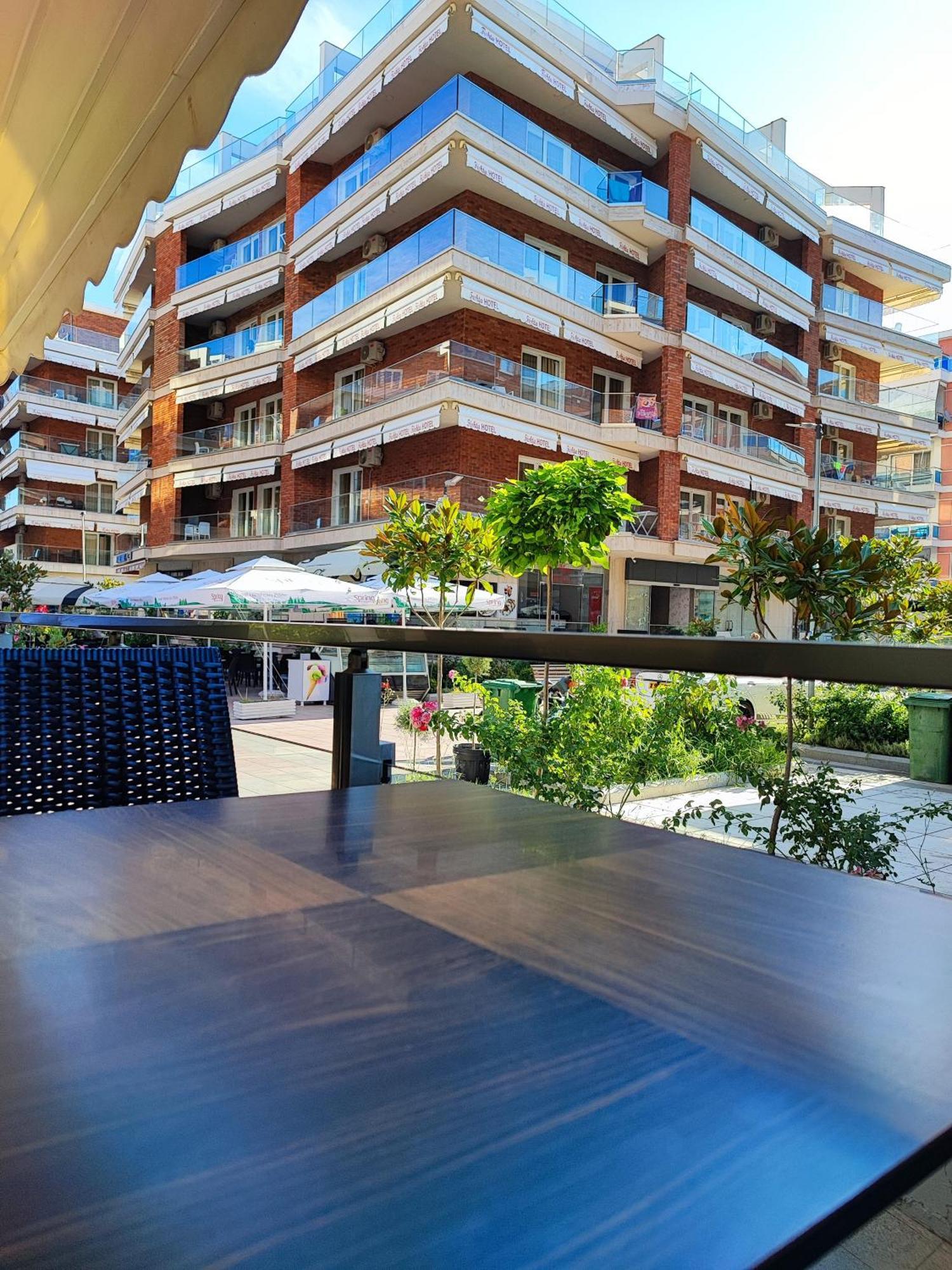 Summerhousevelipoje-te Kompleksi Fishta-q1,36 Apartament