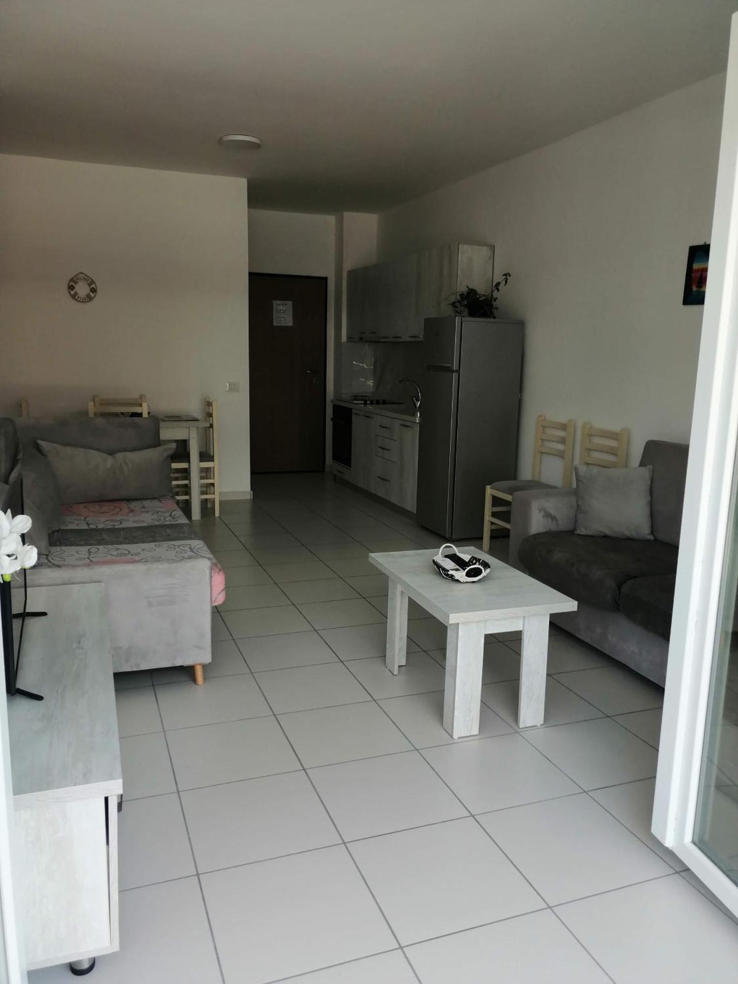 Summerhousevelipoje-te Kompleksi Fishta-q1,36 Apartament Velipojë